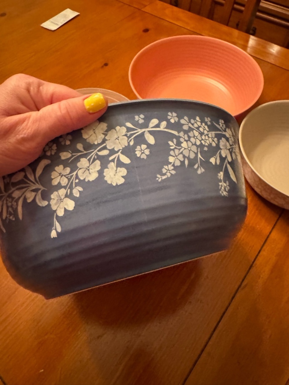 The Pioneer Woman 6-Piece Melamine Nesting Mixing Bowl Set with Lids - Floral - Picture 4 of 7